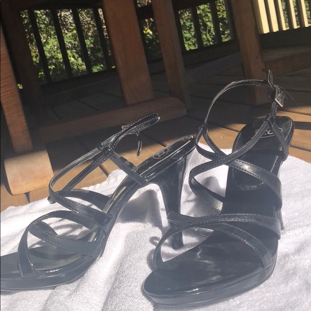 S.R.O. Strappy heels in Black  size 8 1/2